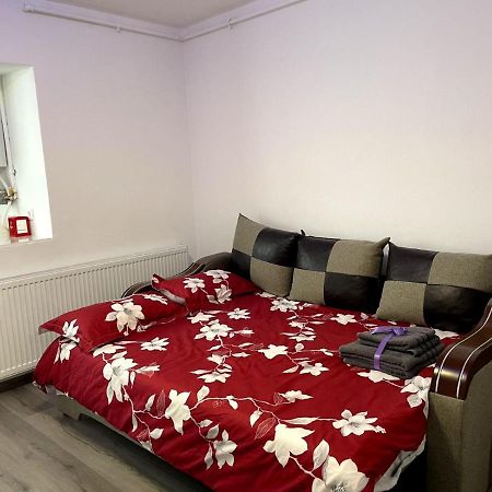 Julia Apartament Zalău Екстериор снимка
