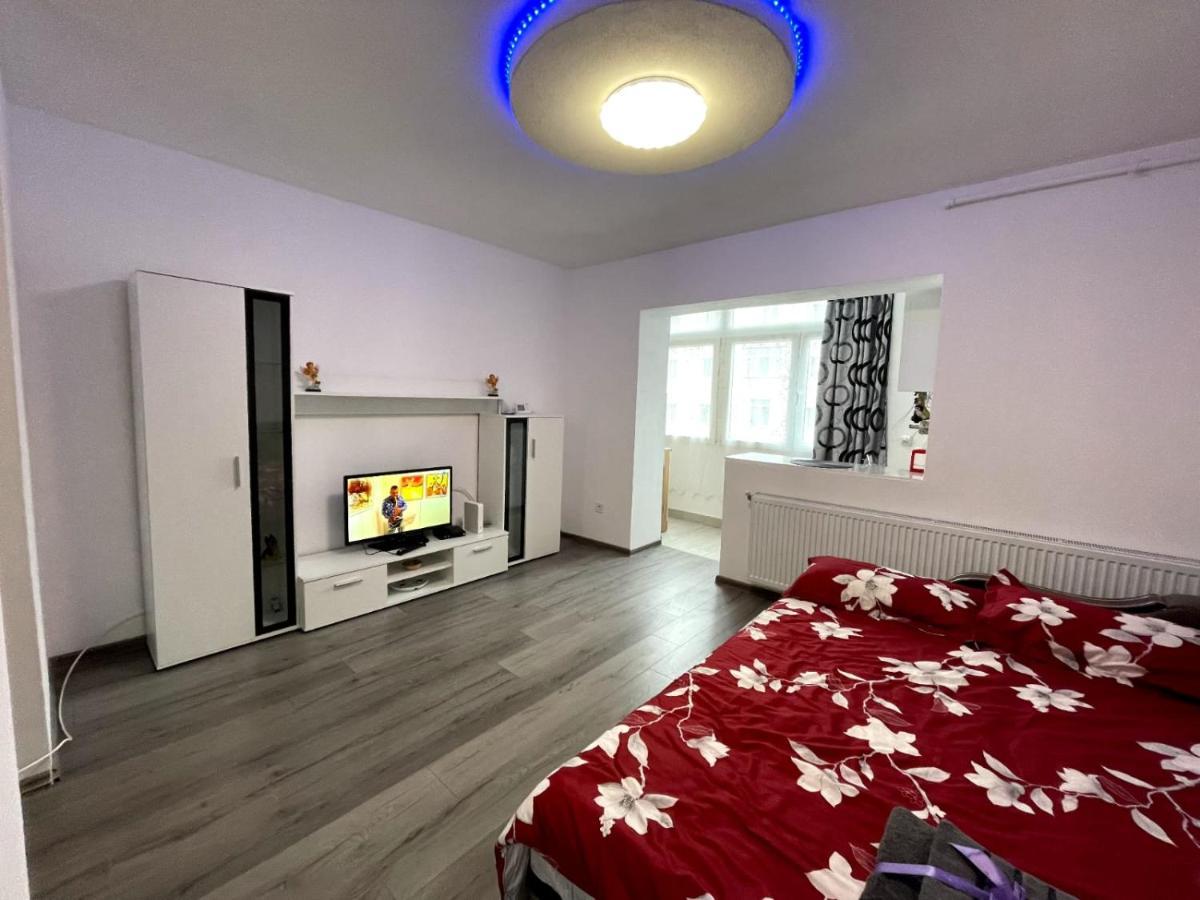 Julia Apartament Zalău Екстериор снимка