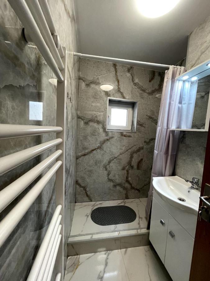 Julia Apartament Zalău Екстериор снимка