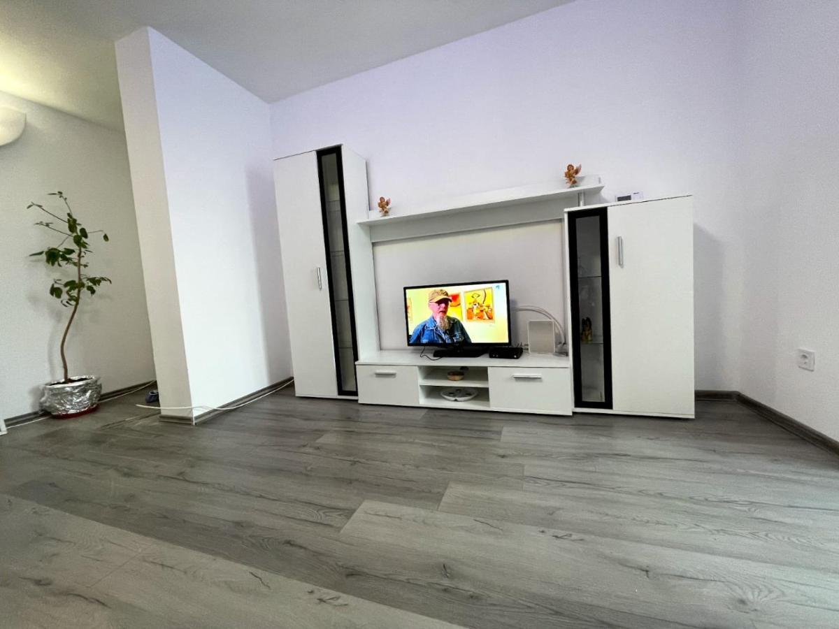Julia Apartament Zalău Екстериор снимка